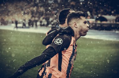 Kiev, Ukrayna - 12 Aralık 2018: Junior Moraes bir gitmek kutluyor