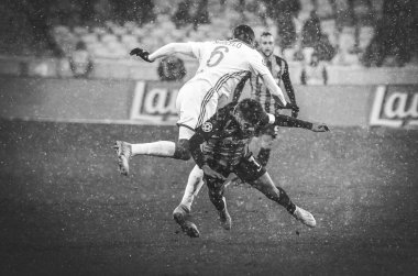 Kiev, Ukrayna - 12 Aralık 2018: Marcelo Taison'a karşı uçuyor