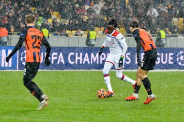 Kiev, Ukrayna - 12 Aralık 2018: Bertrand Traore oyuncu durin