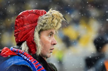 Kiev, Ukrayna - 12 Aralık 2018: Fox F'de fotoğrafçı ve hayran