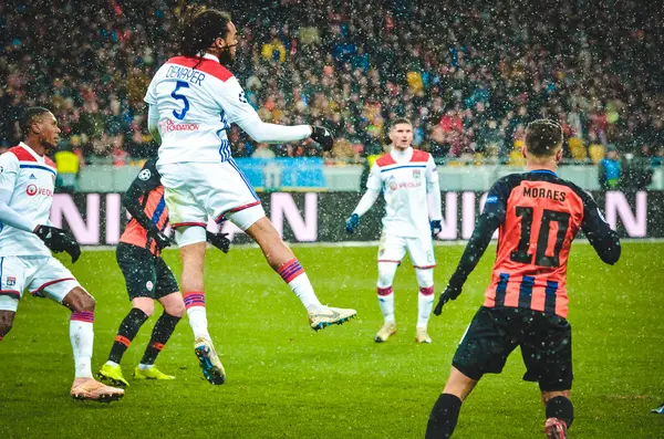 Kiev, Ukrayna - 12 Aralık 2018: Jason Denayer oyuncu sırasında t