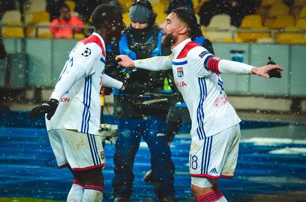 Kiev, Ukrayna - 12 Aralık 2018: Nabil Fekir gol sc kutlamak