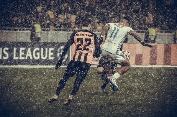 KIEV, UCRANIA - 12 de diciembre de 2018: Jugador de Memphis Depay durante t — Foto de Stock