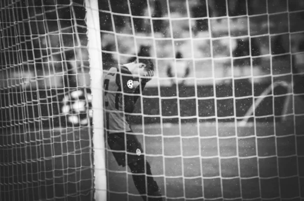 Kiev, Ukrayna - 12 Aralık 2018: Sinirli futbolcular otursun