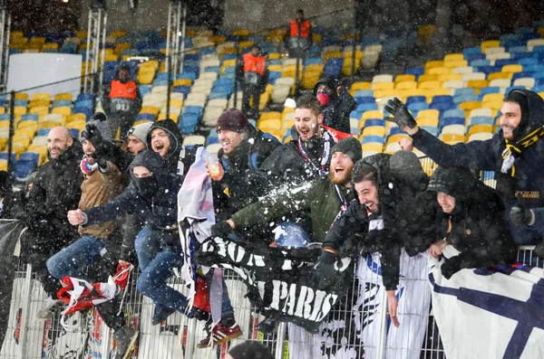 Kiev, Ukrayna - 12 Aralık 2018: Olympique Lyon Taraftarları Kutladı