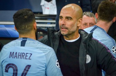 Kharkiv, Ukrayna - 23 Ekim 2018: Pep Guardiola teşekkür onun pl