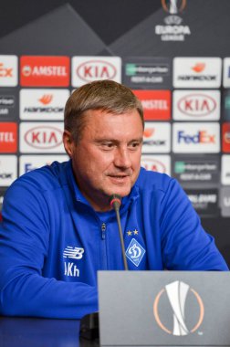 Kiev, Ukrayna - 14 Mart 2019: Alexander Khatskevich bir pres at