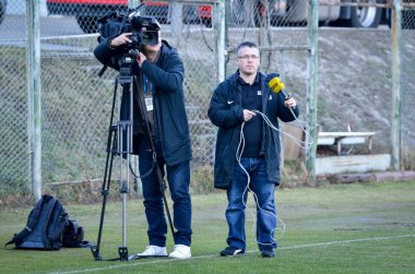 Kiev, Ukrayna - 14 Mart 2019: Tv kameraları ile Gazeteciler wor