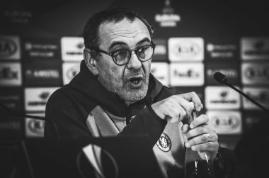 Kiev, Ukrayna - 14 Mart 2019: Maurizio Sarri basında con