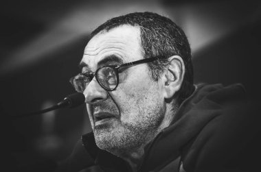 Kiev, Ukrayna - 14 Mart 2019: Maurizio Sarri basında con