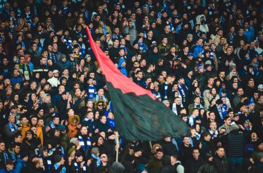 Kiev, Ukrayna - 14 Mart 2019: Ultras ve taraftarlar takımı destekliyor