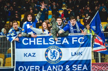 Kiev, Ukrayna - 14 Mart 2019: Chelsea taraftarları takımı destekliyor