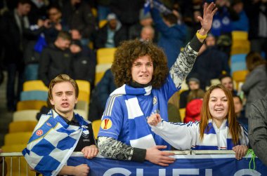 Kiev, Ukrayna - 14 Mart 2019: Chelsea taraftarları takımı destekliyor