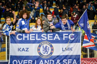 Kiev, Ukrayna - 14 Mart 2019: Chelsea taraftarları takımı destekliyor