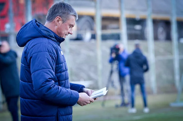 Kiev, Ukrayna - 14 Mart 2019: Aleksandr Khatskevich teknik direktör dur