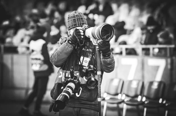 Kiev, Ukrayna - 14 Mart 2019: Gazeteciler ve fotoğrafçılar w