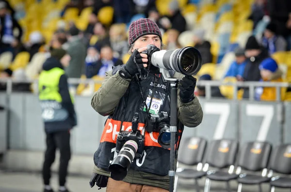 Kiev, Ukrayna - 14 Mart 2019: Gazeteciler ve fotoğrafçılar w