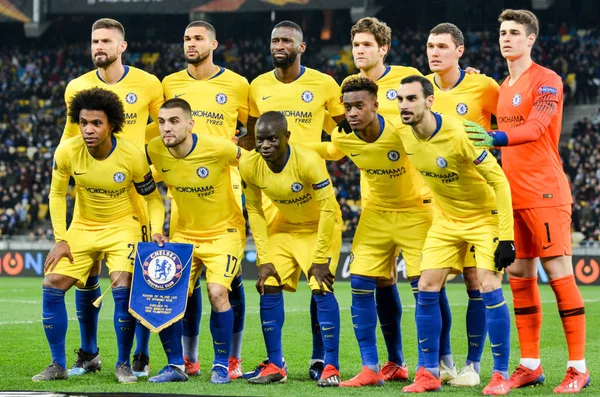 Kiev, Ukrayna - 14 Mart 2019: Genel toplam grup fotoğrafı Fc C