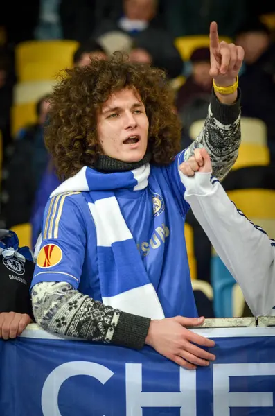 Kiev, Ukrayna - 14 Mart 2019: Chelsea taraftarları takımı destekliyor