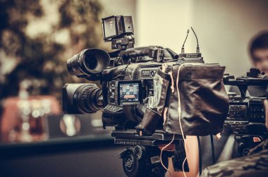 Kiev, Ukrayna - 14 Mart 2019: Basın sırasında tv kamera yakın çekimi 