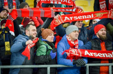 Kiev, Ukrayna - 29 Kasım 2018: Fc Arsenal'in taraftarları ve ultraları