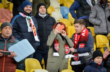 Kiev, Ukrayna - 29 Kasım 2018: Fc Arsenal'in taraftarları ve ultraları