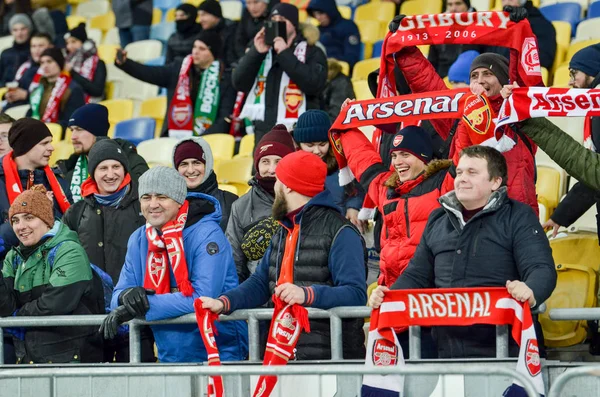 Kiev, Ukrayna - 29 Kasım 2018: Fc Arsenal'in taraftarları ve ultraları