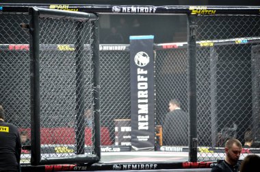 Kiev, Ukrayna - 02 Mart 2019: Halka mma ekim genel görünümü