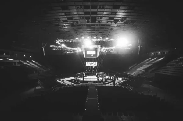 Kijów, Ukraina-marzec 02, 2019: Widok ogólny pierścienia MMA OCT — Zdjęcie stockowe