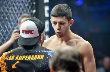Kiev, Ukrayna - 02 Mart 2019: Arman Yesayan mma savaşçıları girin
