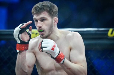 Kiev, Ukrayna - 02 Mart 2019: Anatoly Zhurakovsky mma savaşçıları