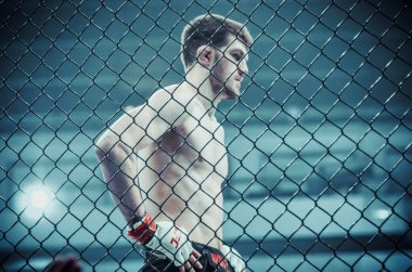 Kiev, Ukrayna - 02 Mart 2019: Anatoly Zhurakovsky mma savaşçıları