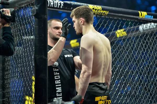 Kiev, Ukrayna - 02 Mart 2019: Anatoly Zhurakovsky mma savaşçıları