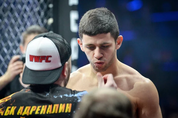 Kiev, Ukrayna - 02 Mart 2019: Arman Yesayan mma savaşçıları girin
