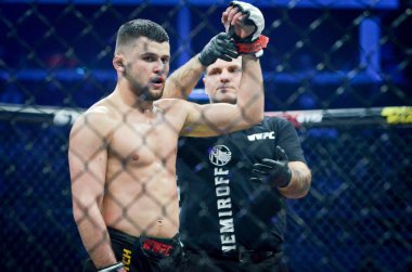 Kiev, Ukrayna - 02 Mart 2019: Grozdev Nikolay mma savaşçıları kazandı