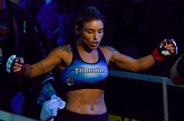 Kiev, Ukrayna - 02 Mart 2019: Edna Oliveira mma kız savaşçılar 