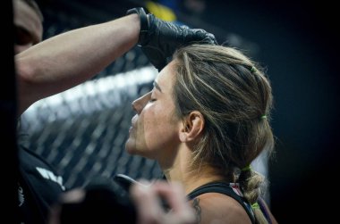 Kiev, Ukrayna - 02 Mart 2019: Edna Oliveira mma kız savaşçılar 
