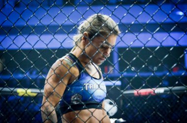 Kiev, Ukrayna - 02 Mart 2019: Edna Oliveira mma kız savaşçılar 