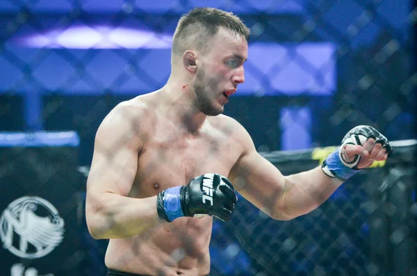 Kijev, Ukrajna-március 02, 2019: Lazarevich Eduard MMA harcosok — Stock Fotó