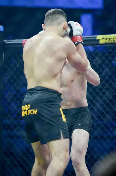 Kiev, Ukrayna - 02 Mart 2019: Lazarevich Eduard mma savaşçıları 