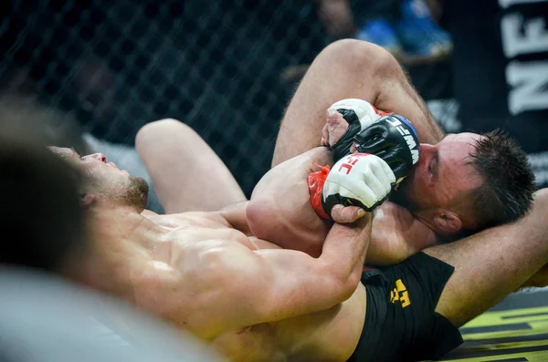 Kiev, Ukraina-mars 02, 2019: Lazarevich Eduard MMA fighters — Stockfoto