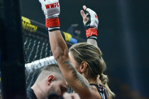 Kiev, Ukrayna - 02 Mart 2019: Edna Oliveira mma kız savaşçılar 