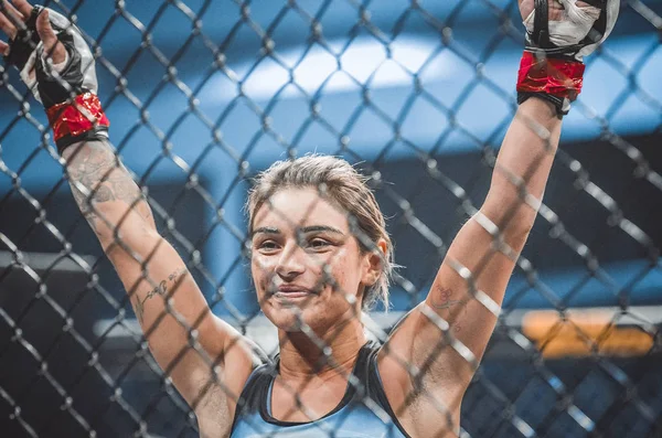 Kiev, Ukrayna - 02 Mart 2019: Edna Oliveira mma kız savaşçılar 