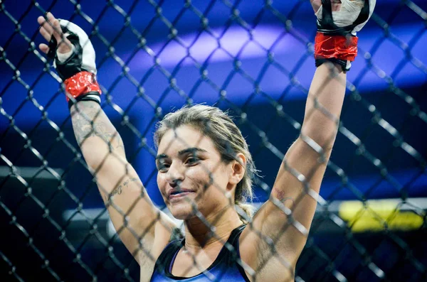 Kiev, Ukraina-mars 02, 2019: Edna Oliveira MMA Girl Fighters — Stockfoto