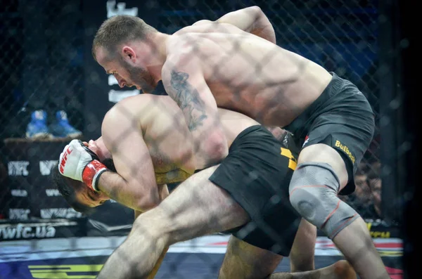 Kiev, Ukraina-mars 02, 2019: Mikhail Odintsov MMA fighters f — Stockfoto