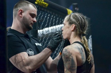 Kiev, Ukrayna - 02 Mart 2019: Eva Duarte mma kız savaşçıları ent