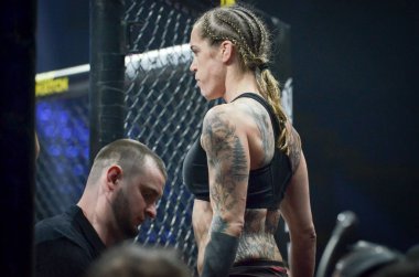 Kiev, Ukrayna - 02 Mart 2019: Eva Duarte mma kız savaşçıları ent