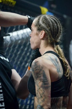 Kiev, Ukrayna - 02 Mart 2019: Eva Duarte mma kız savaşçıları ent