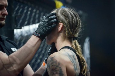 Kiev, Ukrayna - 02 Mart 2019: Eva Duarte mma kız savaşçıları ent
