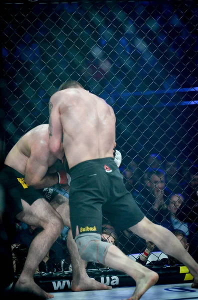 Kijev, Ukrajna-március 02, 2019: Mihail Odintsov MMA harcosok f — Stock Fotó